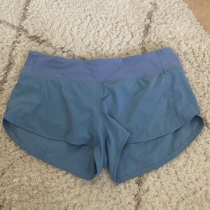 Lululemon Run times shorts 2” in Light blue